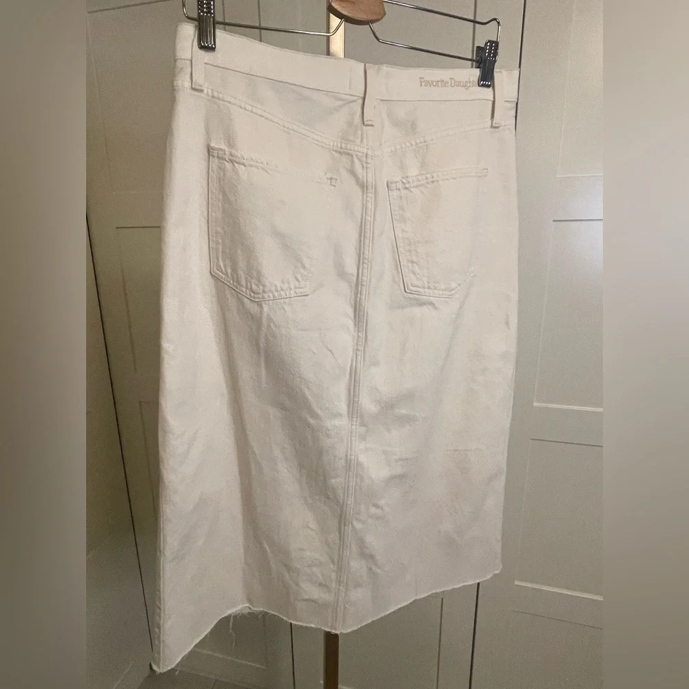 Favorite Daughter The Sadie Maxi Skirt in Gardenia. - Picture 7 of 13